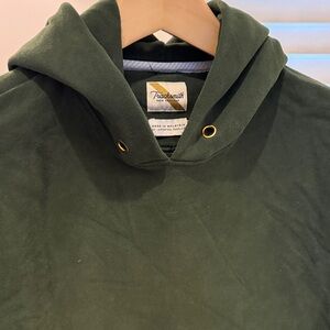 Tracksmith Green Men's Hoodie Size Medium